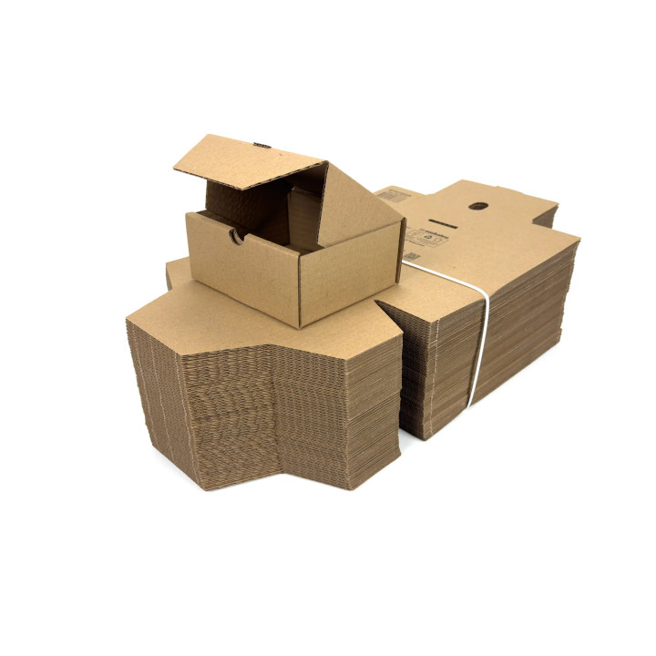 Petite boite postale 14 x 12 x 6 cm